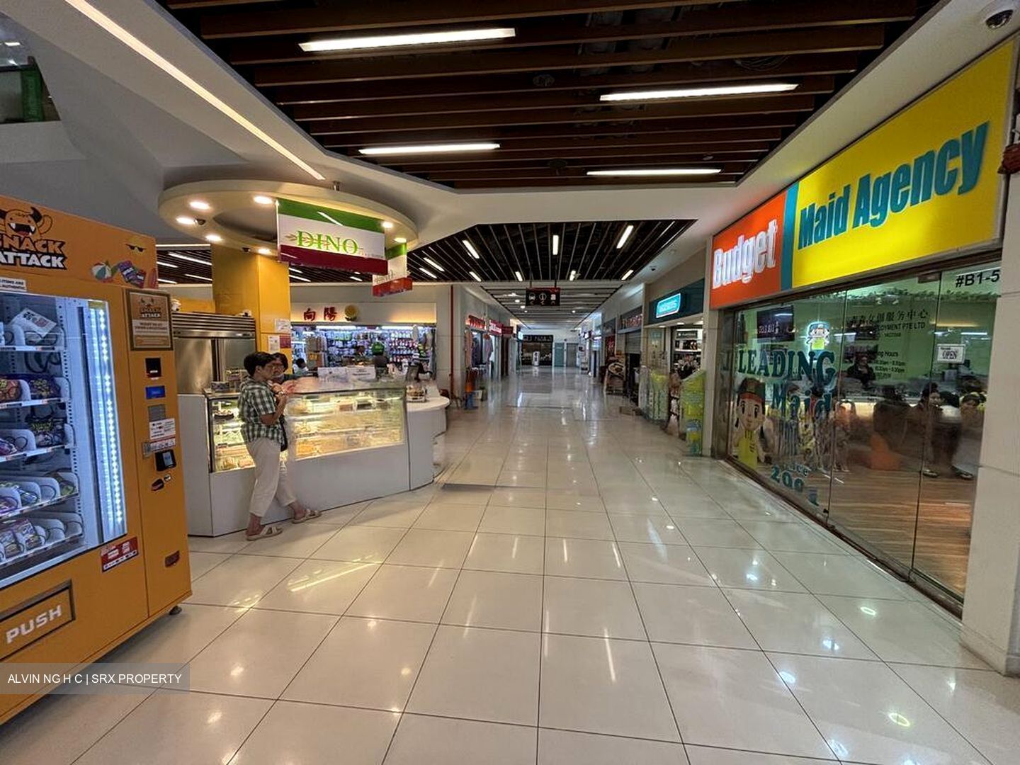 Mayfair Park (D21), Retail #486789221